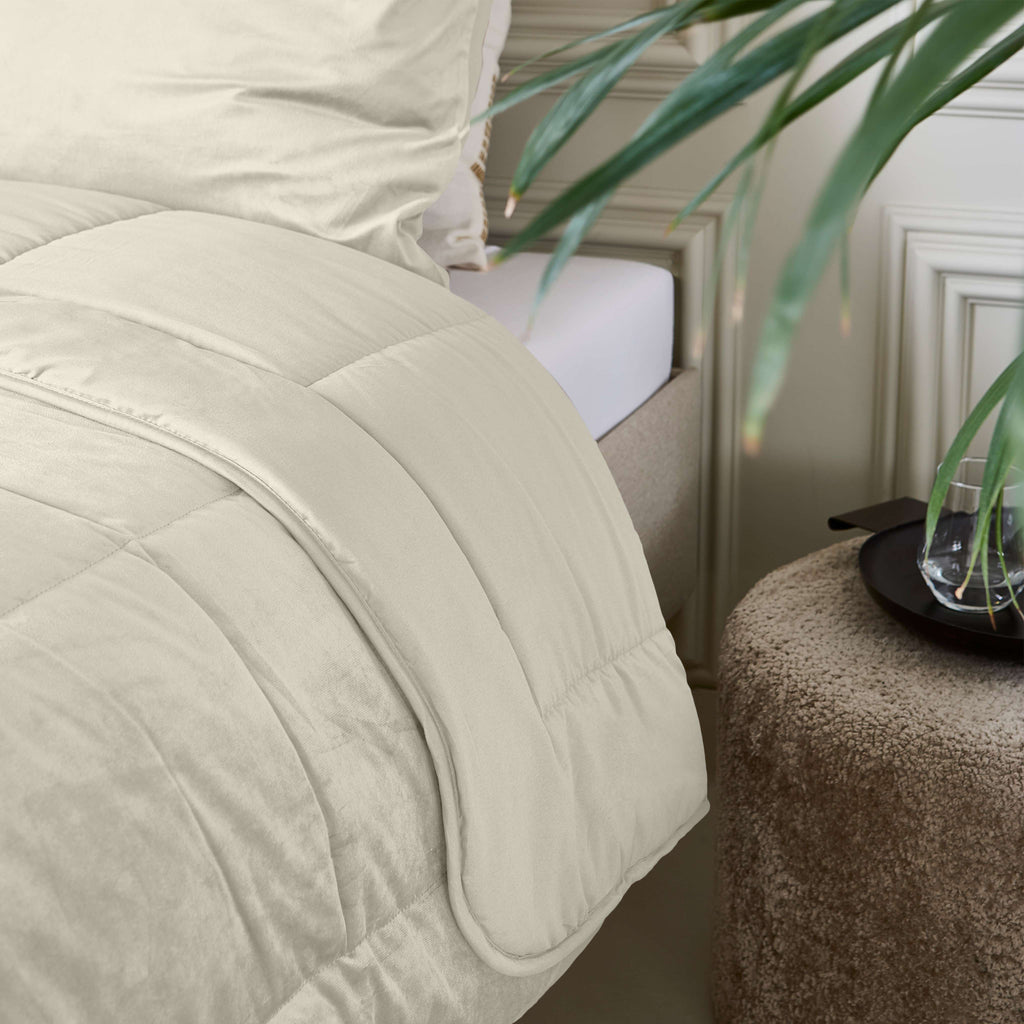 CloudSoft Velvet | Beige Dekbed en Overtrek in 1!